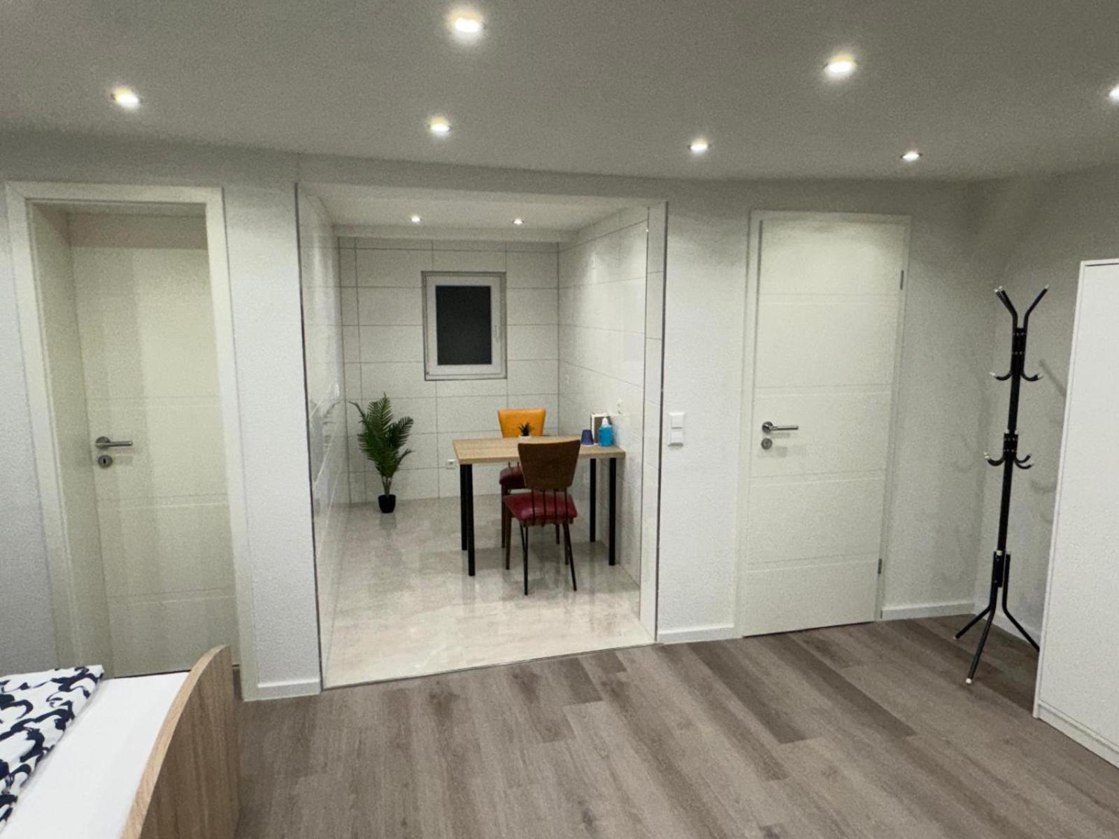 City Apart 2 Stadtwohnung Mit Netflix Nahe Bahnhof Sinsheim Ngoại thất bức ảnh